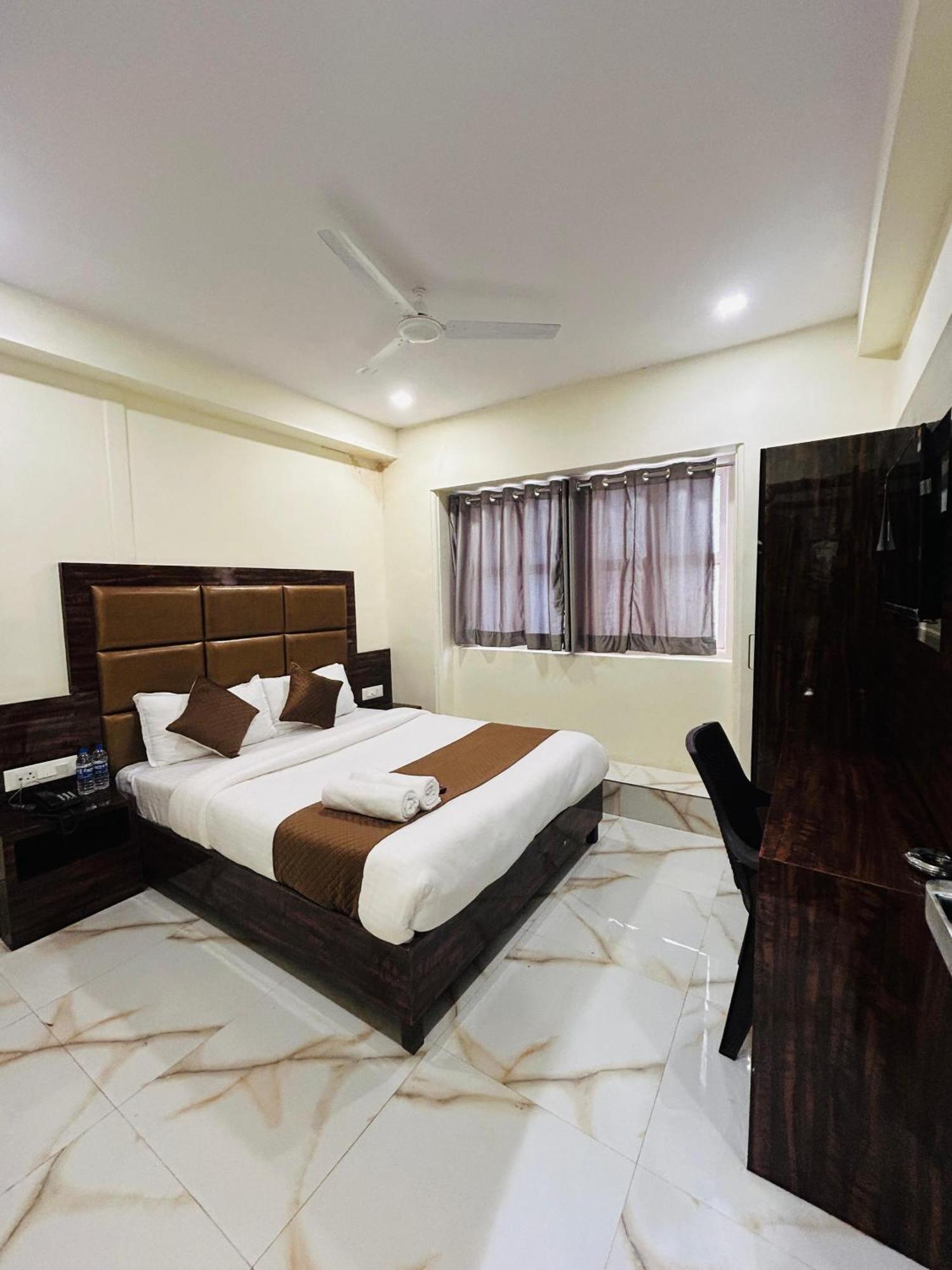 Hotel Rinza Residency Mumbai Luaran gambar